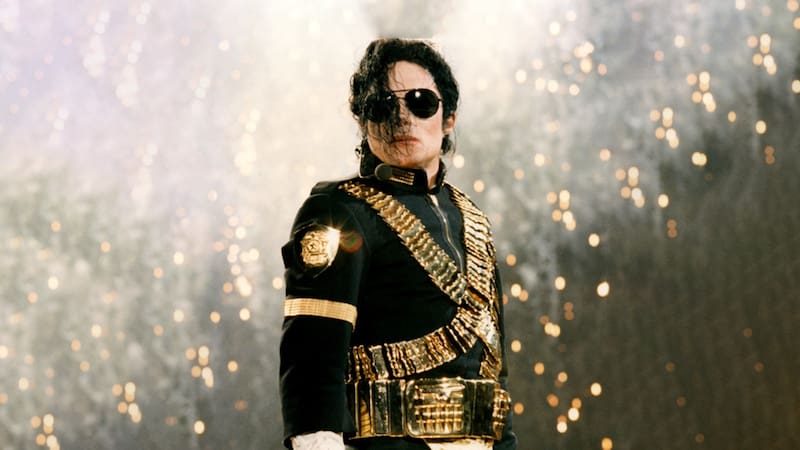 Michael Jackson accusé de pédophilie : "Impossible", selon Jacky Lombard, ancienne collaboratrice de la star