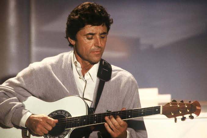 Mort de Chantal Nobel : Michel Drucker revient avec émotion sur l'accident causé par Sacha Distel, qui a brisé la carrière de l'actrice