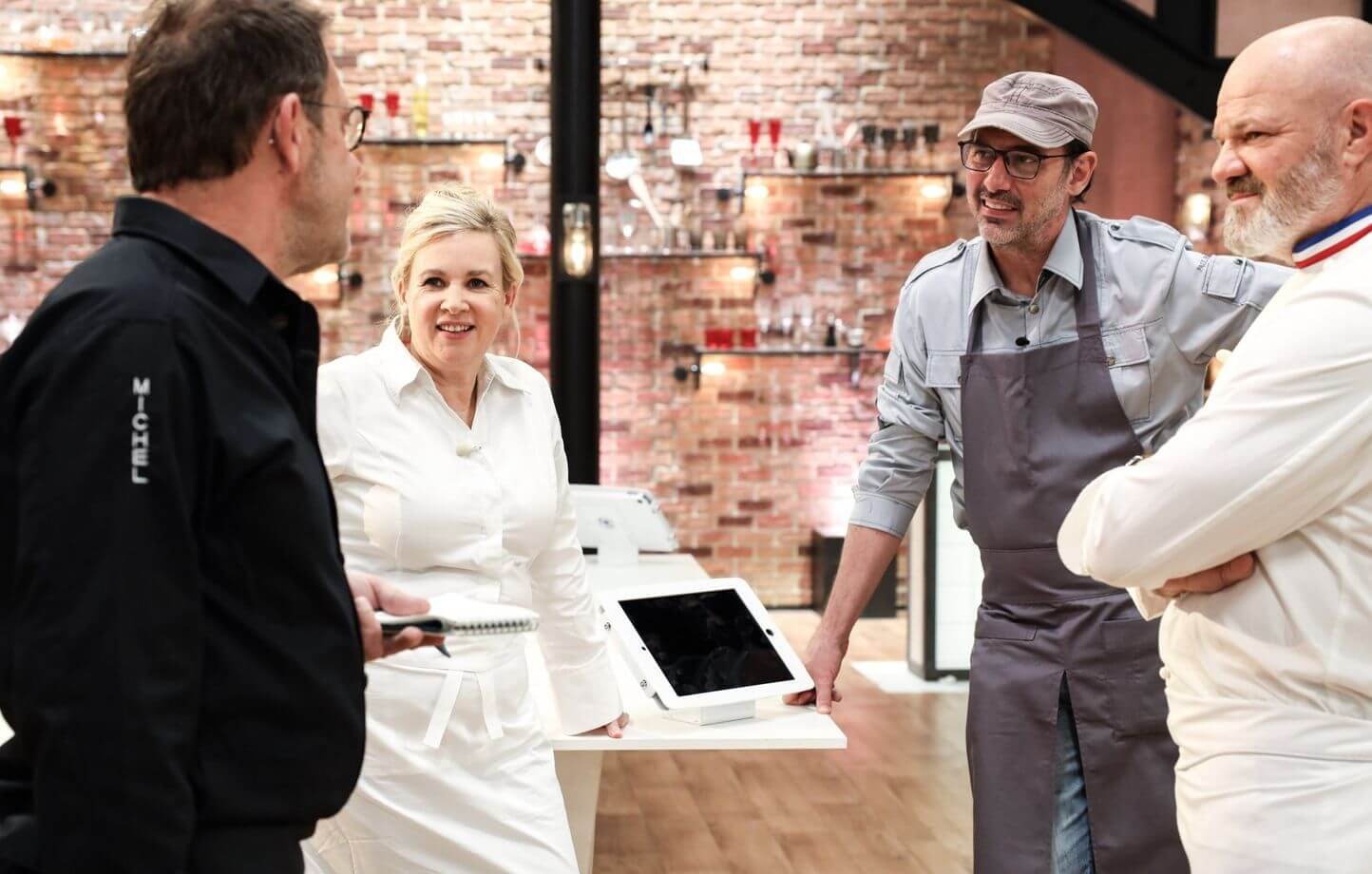 Top Chef : Hélène Darroze défend la stratégie des finalistes face aux critiques de ses confrères