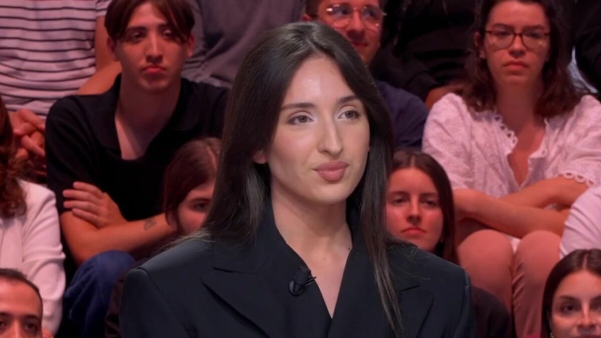 Ambre revient sur les accusations de playback sur la tournée de la Star Academy