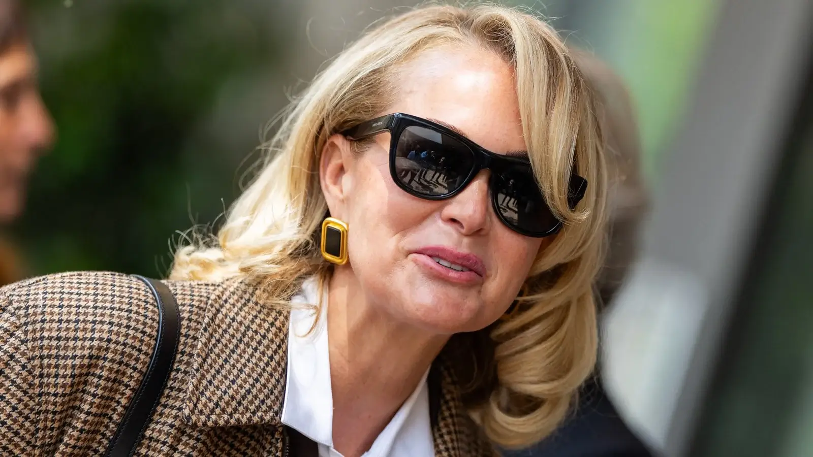 Laeticia Hallyday de retour à Paris pour soutenir son compagnon Serge Varsano lors d’un événement spécial !