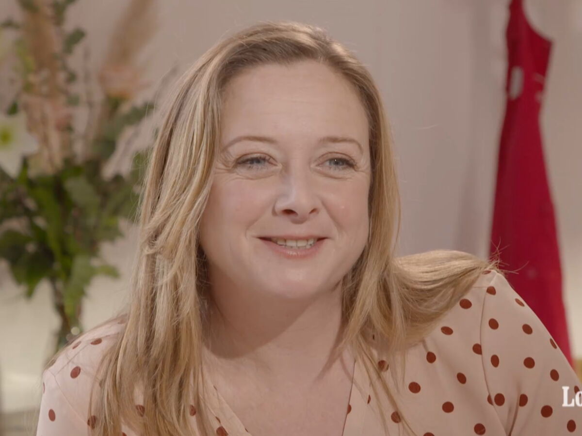Cathy (L'amour est dans le pré) aidée par Karine Le Marchand, qui lui a permis de "sauver son année"