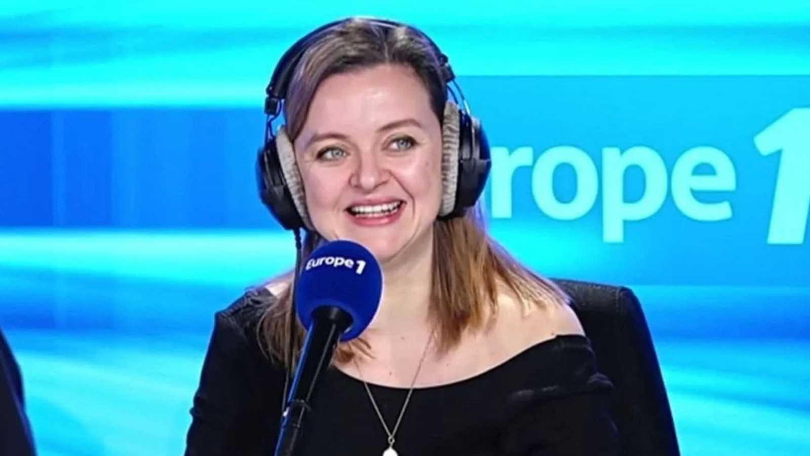 "Il était tout nu dans son lit" : Christine Berrou fait de graves révélations sur un animateur