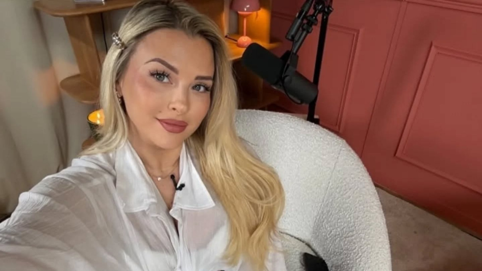 Kelly Vedovelli révèle son lien de parenté inattendu avec Sheryfa Luna : "On forme une grande famille recomposée"