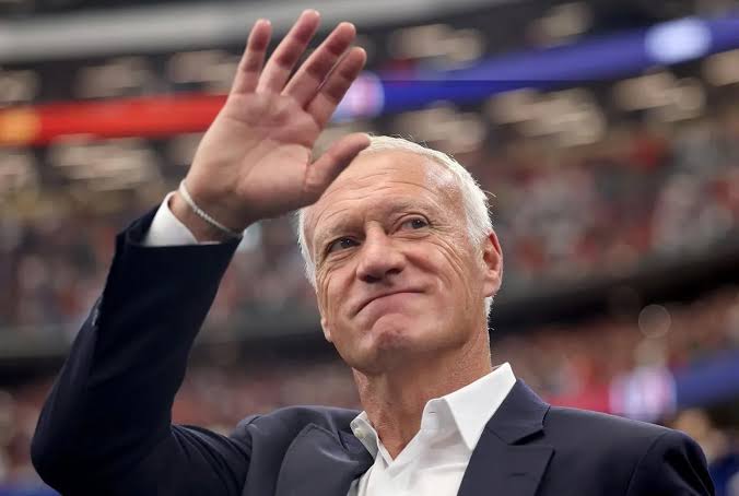 Didier Deschamps : pluie d’hommages pour sa fin de carrière en tant que sélectionneur des Bleus