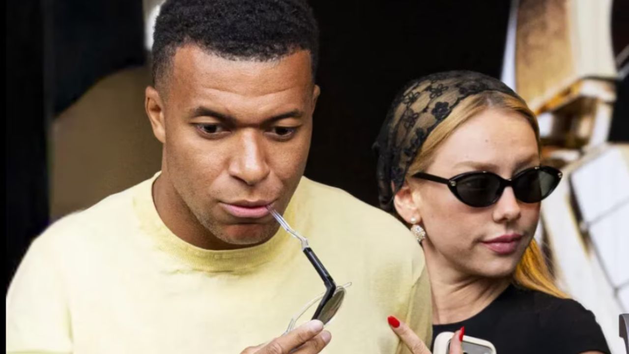 Kylian Mbappé en vacances en Italie avec Ester Expósito : ces clichés qui affolent la Toile