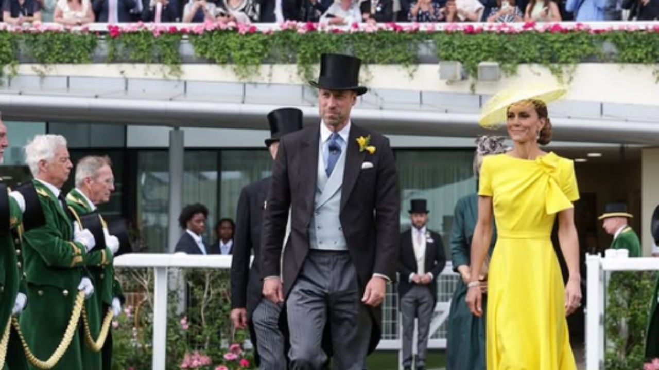 Kate Middleton et le prince William : leurs photos de vacances font réagir les internautes