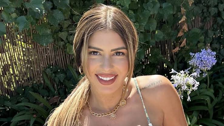 Sarah Lopez maman : elle présente son fils et dévoile son prénom !