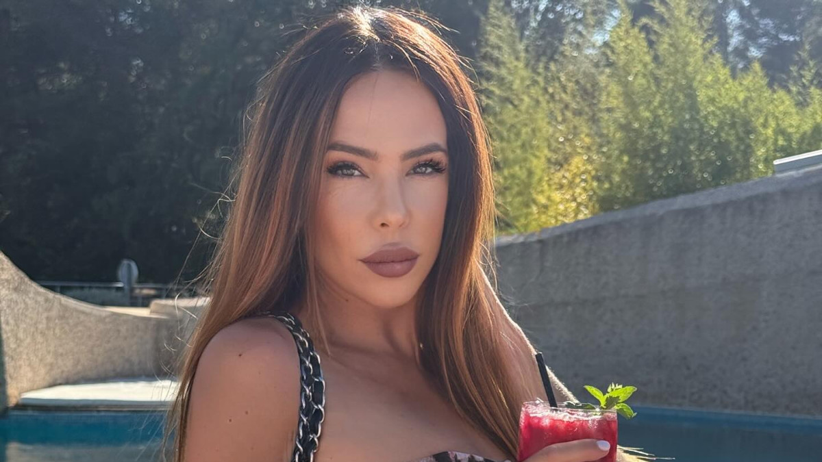 Kim Glow pousse un coup de gueule contre les critiques sur son rôle de mère au foyer !