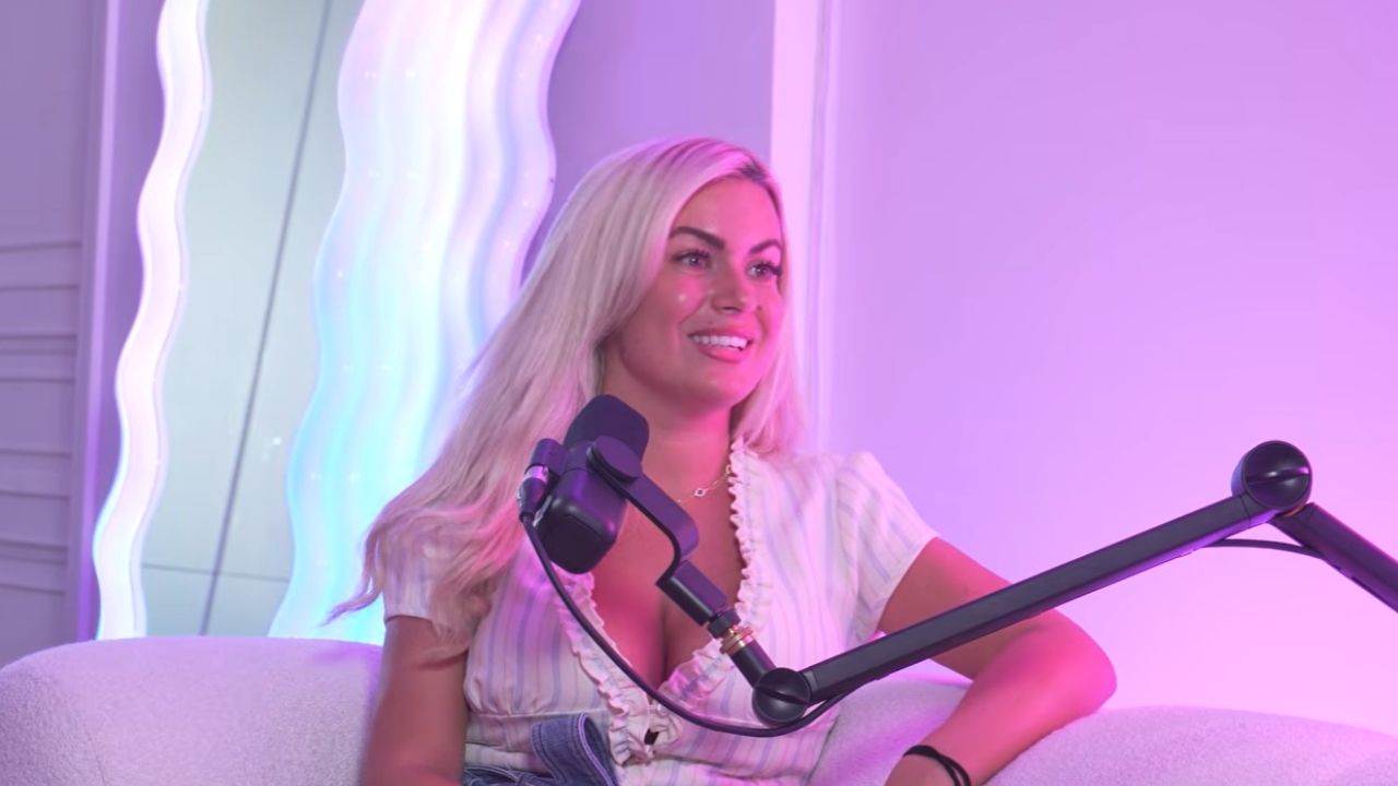 Carla Moreau revient sur l’affaire de sorcellerie : "J’aurais dû me séparer de Kevin"