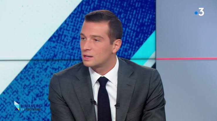 Jordan Bardella : ses vacances studieuses avant une "année décisive pour la France"