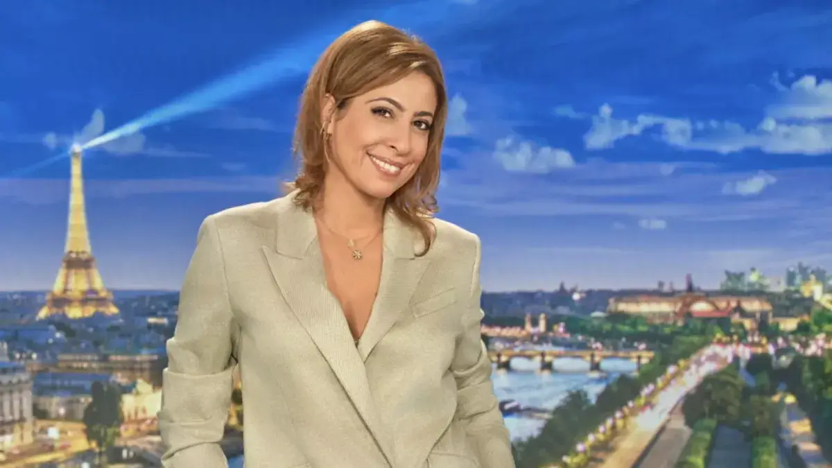 Raphaël Glucksmann candidat à la présidentielle : Léa Salamé sort du silence, "J'en avais pris l'engagement…"