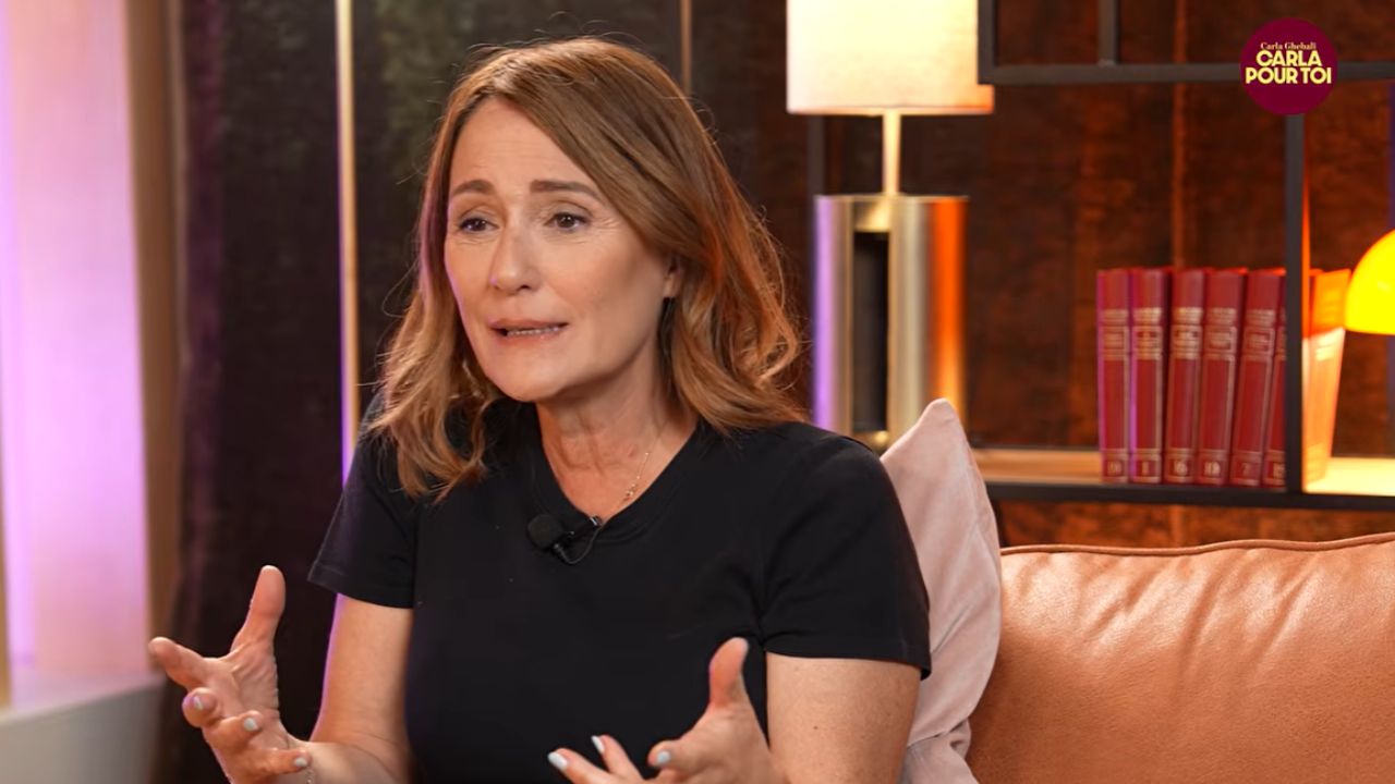 "Il m'a mis la main sur le sein" : Daniela Lumbroso revient sur le geste "inacceptable" de Serge Gainsbourg