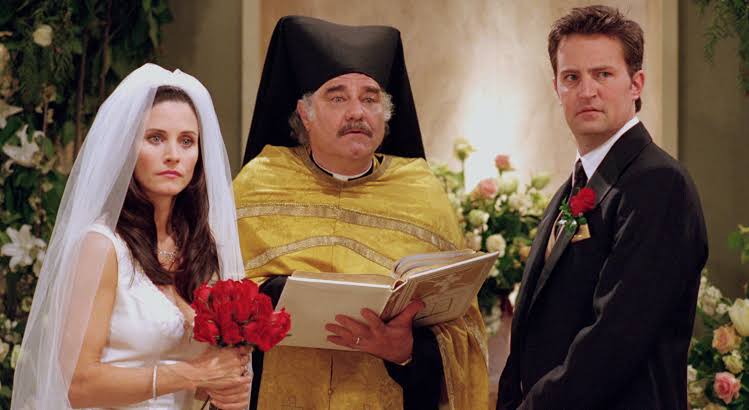 Matthew Perry : pourquoi le mariage de Chandler dans "Friends" était si douloureux pour sa famille 