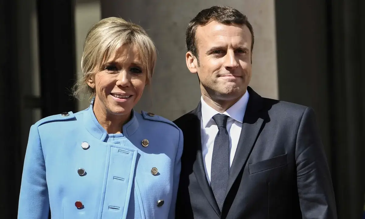 Brigitte et Emmanuel Macron recalés par Céline Dion ? Deux versions s’opposent