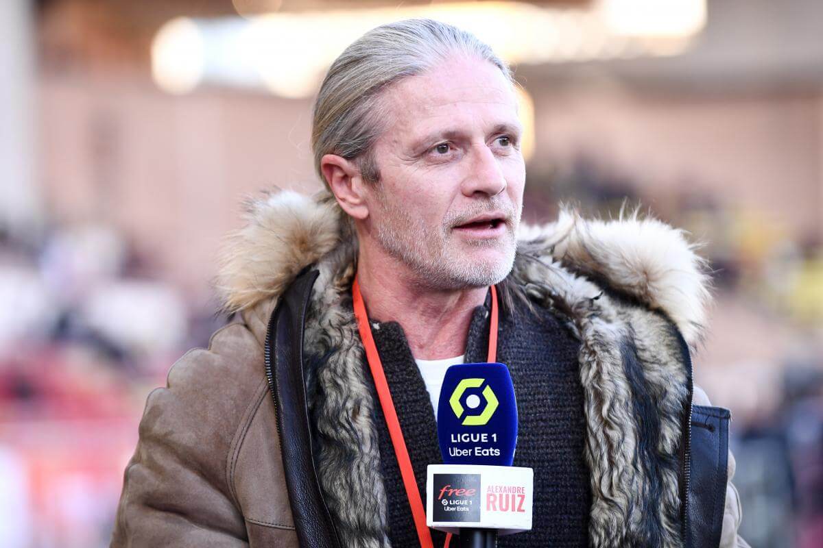 "Il n’y a pas d’argent pour personne, sauf pour vous, les politiciens" : le coup de gueule d’Emmanuel Petit