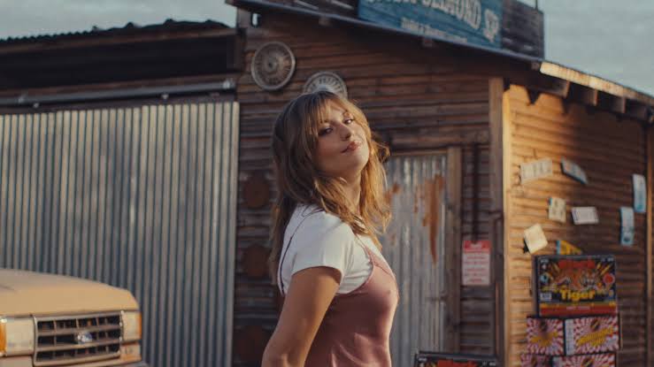 Marine (Star Academy) répond aux critiques sur son clip : "Chacun est libre d’y voir une interprétation différente"